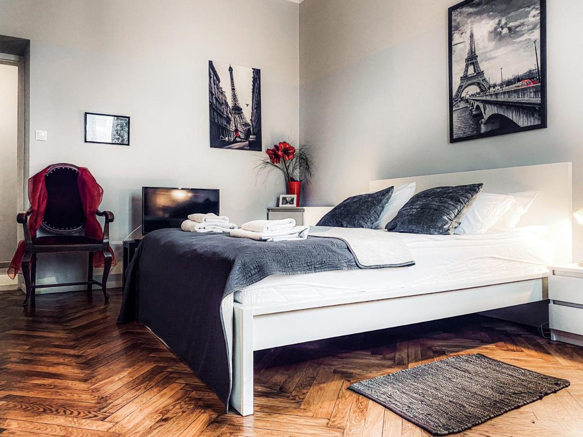 Next To Wawel Castle, Vistula River & Old Town Cracow Apartment Krakow